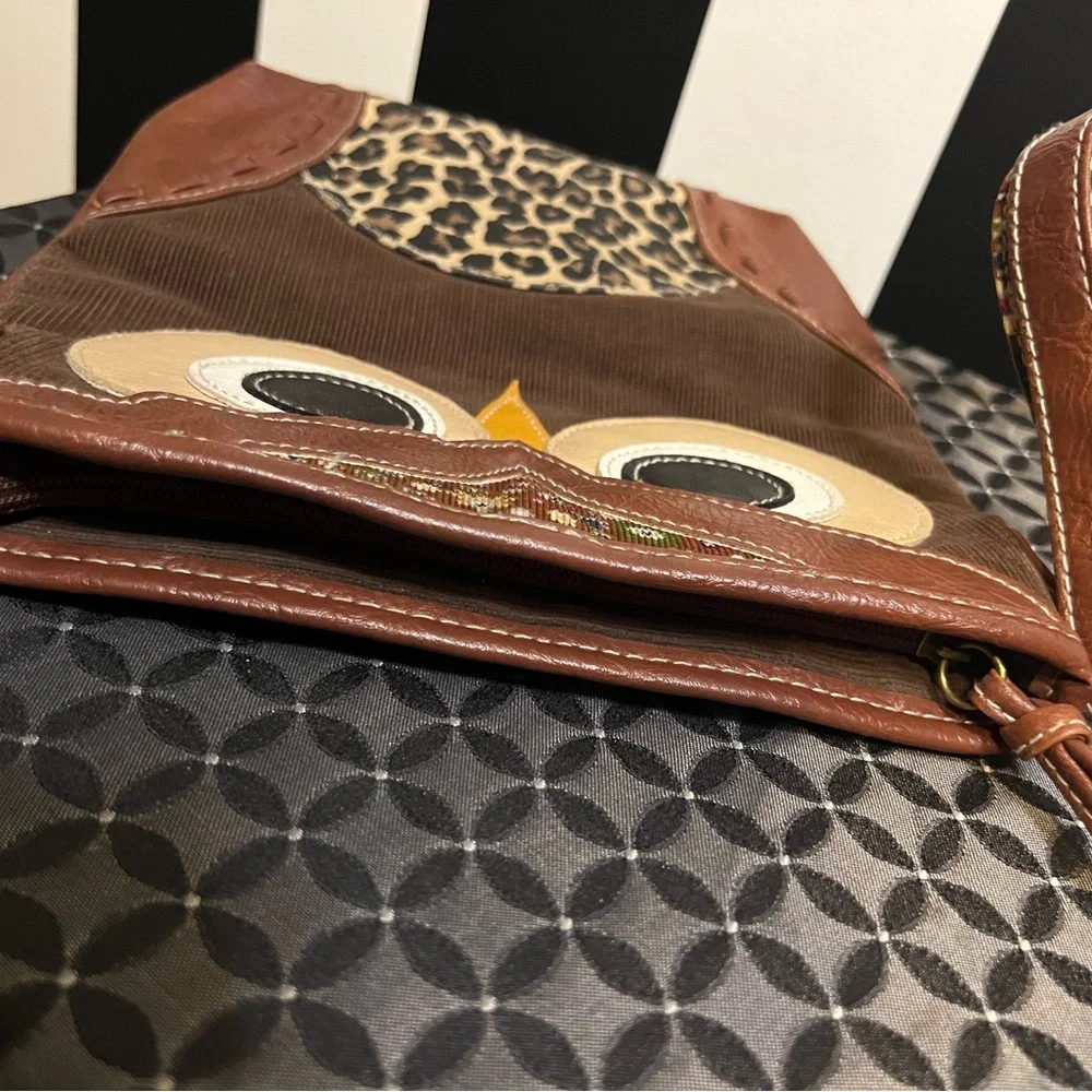 Brown Owl Design Crossbody Bag - Picture 3 of 7